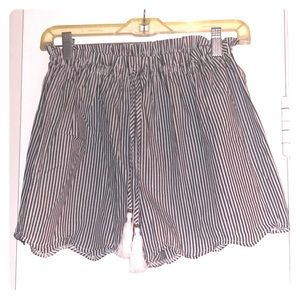 Scalloped shorts size medium. New without tags.